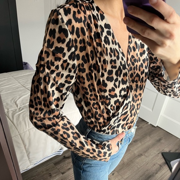 Leopard Print Bodysuit - Picture 2 of 4
